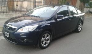 Vendo Permuto Focus Impecable