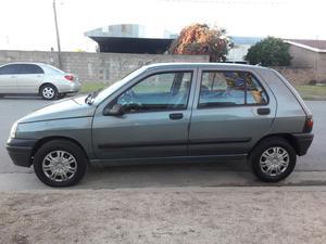 Vendo Permuto Clio 1.9 Diesel Excelente.