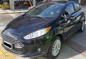 Ford Fiesta Kinetic Titanium 1.6L nafta 5P usado 