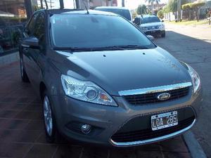 Ford Focus Ghia 2.0 5P usado  kms