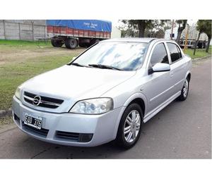 ASTRA GLS 2.0 nafta impecable!! permuto. vtv