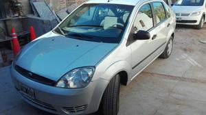 Ford Fiesta Max 