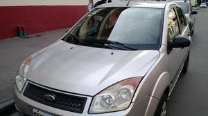 Vendo Ford Fiesta Ambiente Plus 