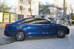 Volkswagen Vento 2.0T FSI 200CV DSG Sportline usado 