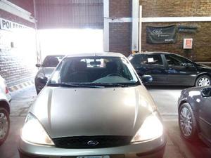 Ford Focus Ambiente 1.8 5P usado  kms