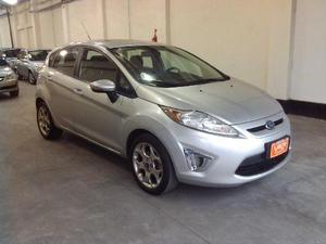 Ford Fiesta Kinetic Titanium 1.6L nafta 5P usado 