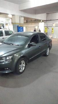 Volkswagen Voyage Highline usado  kms