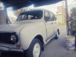 Renault 4s modelo 74 con paeles