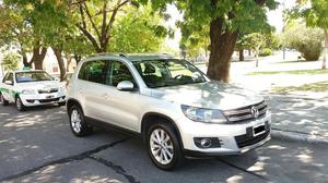 Volkswagen Tiguan 2.0 TSI Sport Style MT L11