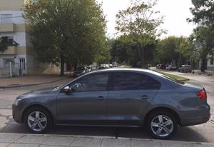 Volkswagen Vento 2.0 TDI Luxury MT 140cv L11