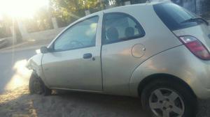 Sedan Ford Ka