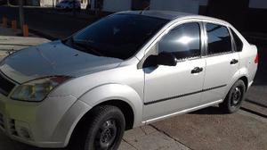 Ford Fiesta Max 1.6 ambiente mp3