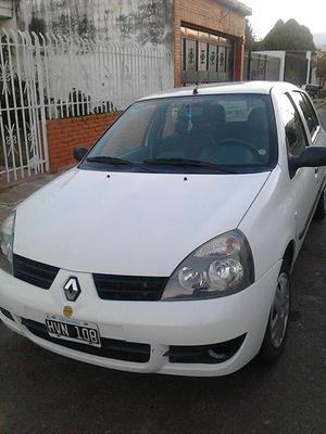 Vendo Renault Clio II Mod  A/D 5P. Nafta