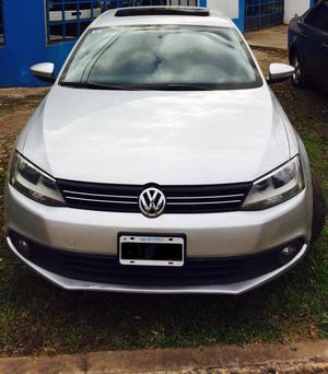 Volkswagen Vento 2.0 TDI Advance MT 110cv L11