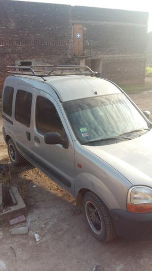 Vendo Kango  Nafta A.a D.i