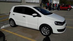 Volkswagen Fox Comfortline 5P usado  kms