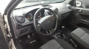 Ford Fiesta Ambiente usado  kms