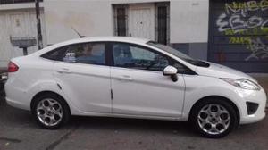 Ford Fiesta Kinetic Trend Plus 1.6L nafta 4P usado 