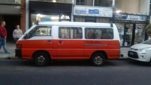 Mitsubishi L-300 Minibus usado  kms