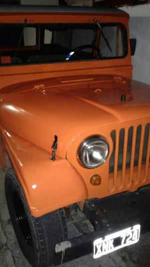 jeep totalmente restaurado exelente...!!!
