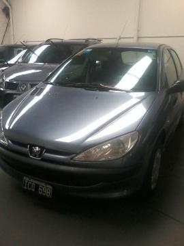 Peugeot 206 XR 1.6 5P usado  kms