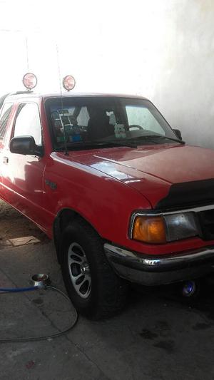 Vendo Camioneta Ranye con 2 Tubos de