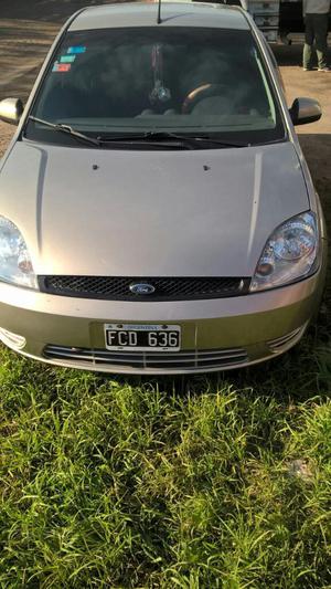 Ford Fiesta Max 