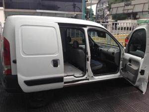 Renault Kangoo 2 Confort 1.5 dCi CD AA DA SVT 1P usado 