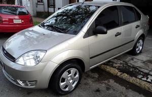 Ford Fiesta Max 1.6 Ambiente 4P