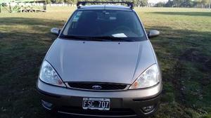 Ford Focus Ambiente 1.6 5P usado  kms