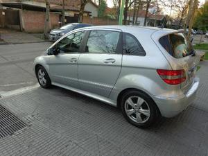 Mercedes Benz Clase B 180 usado  kms