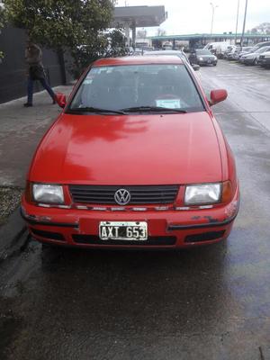 Vendo Polo 96 Muy Bueno Motor Nuevo