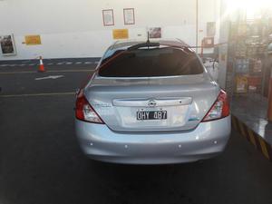 Nissan Versa Advance Mt  con Gnc