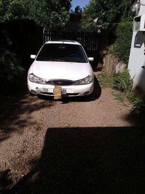 Ford Mondeo 97 ghia  v