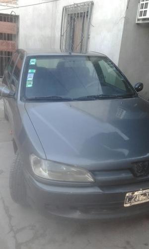 Peugeot 306