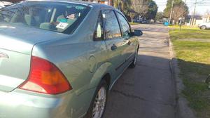 Ford Focus Ghia Nafta 2.0L usado  kms