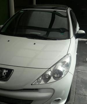 Peugeot 207 Compact, Blanco, Impecable