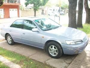 Toyota Camry 2.2 GL Aut. usado  kms