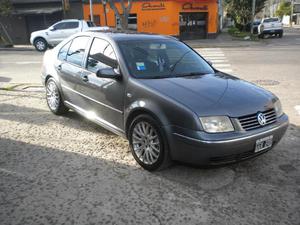 Volkswagen Bora 1.8 T Highline 