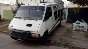 renault trafic larga