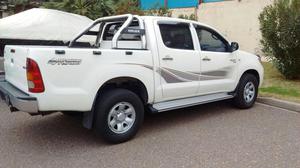 Toyota Hilux 2.5 D/C 4x