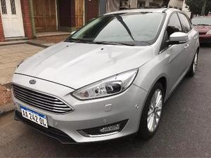 Ford Nuevo Focus Titanium usado  kms