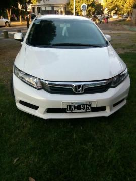 Honda Civic LXS 1.8 MT usado  kms