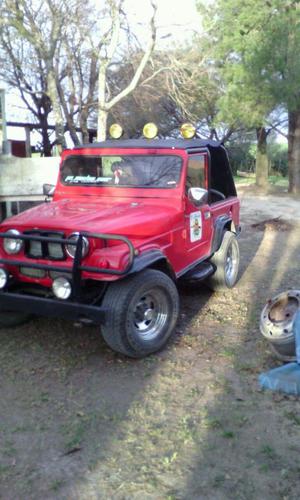 VENDO O PERMUTO JEEP IKA