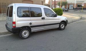 furgon berlingo  carrozado con gnc de 5ta