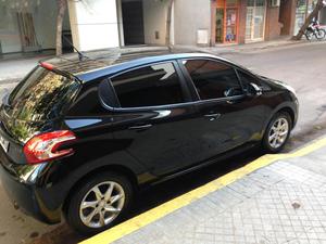 Peugeot 208 Allure 1.5