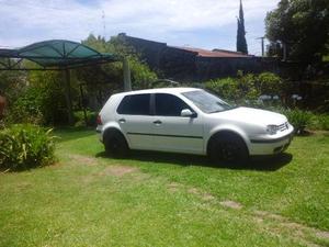 Volkswagen Golf 5P 1.6 Comfortline usado  kms