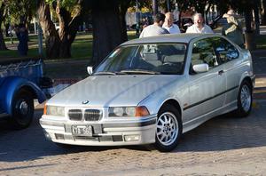 BMW Serie i Compact