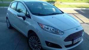 Ford Fiesta Kinetic Titanium 1.6L nafta 5P usado 