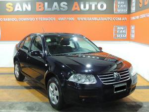 Volkswagen Bora 2.0 Trendline usado  kms